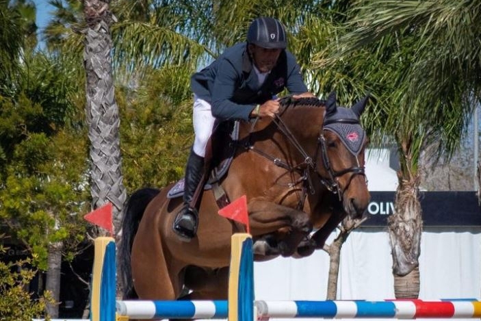 Les Hus brillent sous selles espagnoles !