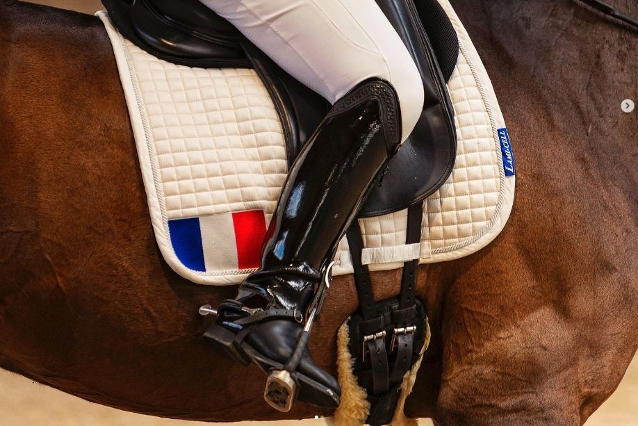 Stallone de Hus et Lisa Cez : Championnats d’Europe 2023 de dressage à...